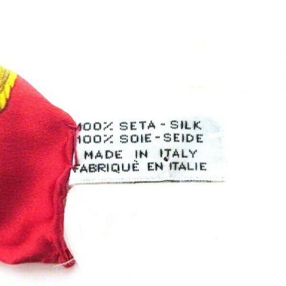 Pre Loved chanel Women Red Scarves - Picture 8 of 8